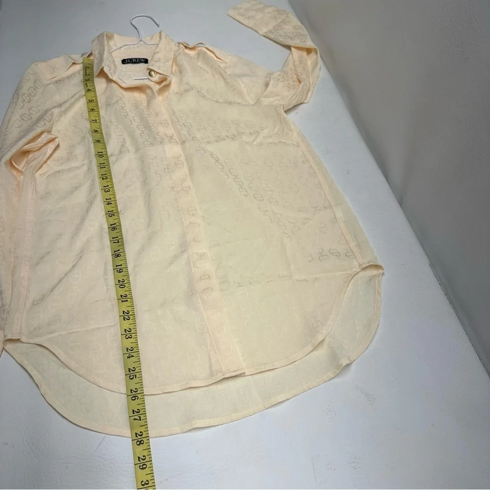 J. Crew Cream Casual Button Down Shirt Classic Design size S/M